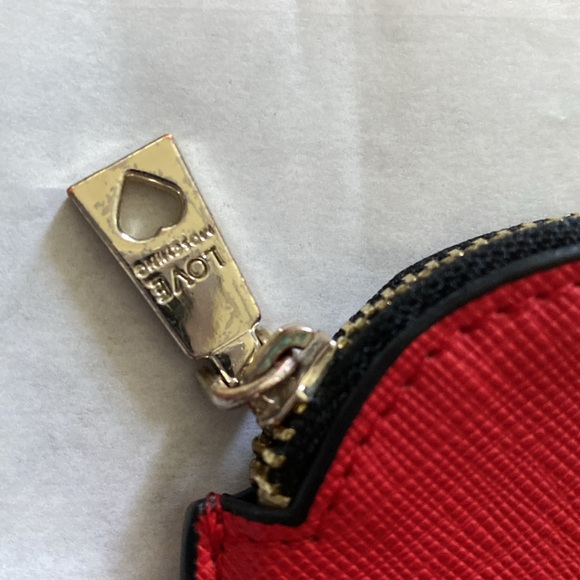 Pre❤️ Love Moschino Love Heart Coin Purse - Picture 3 of 9